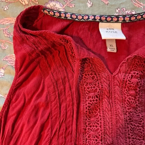 Knox Rose Burgundy Flowy Bohemian Top - Picture 3 of 9